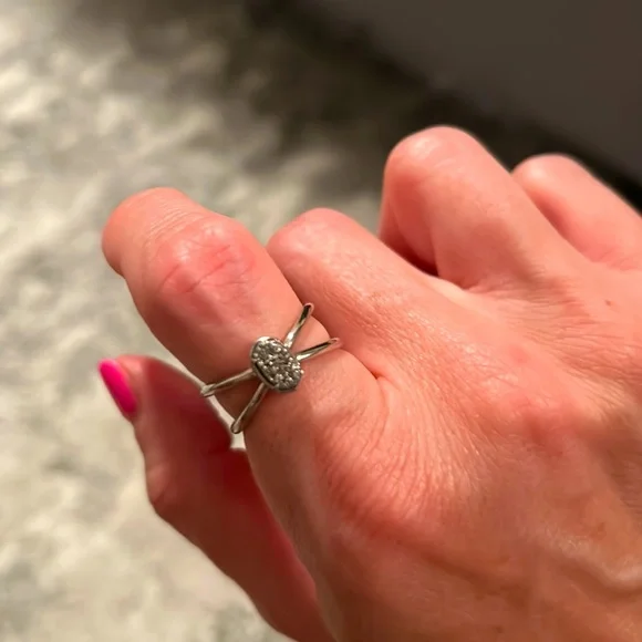 Kenda Scott Drusy Ring Size 6 - Picture 3 of 4